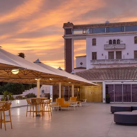 Sado Hotel 4*