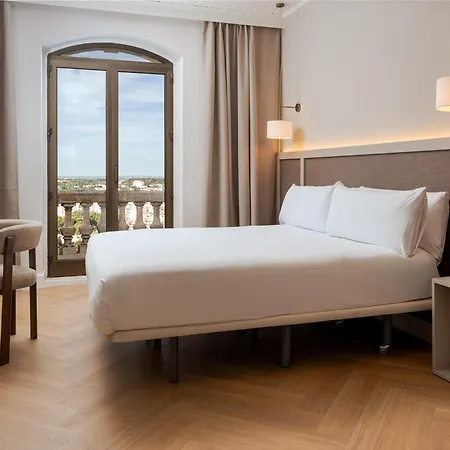 Sado Hotel 4*