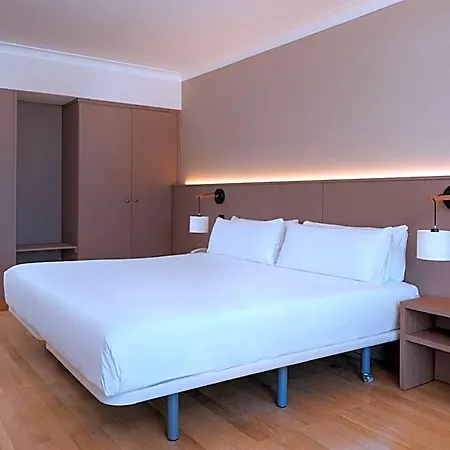 Hotel Sado 4*